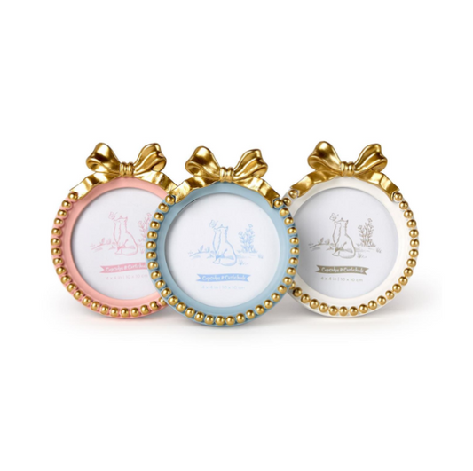 Round Frame with Bow